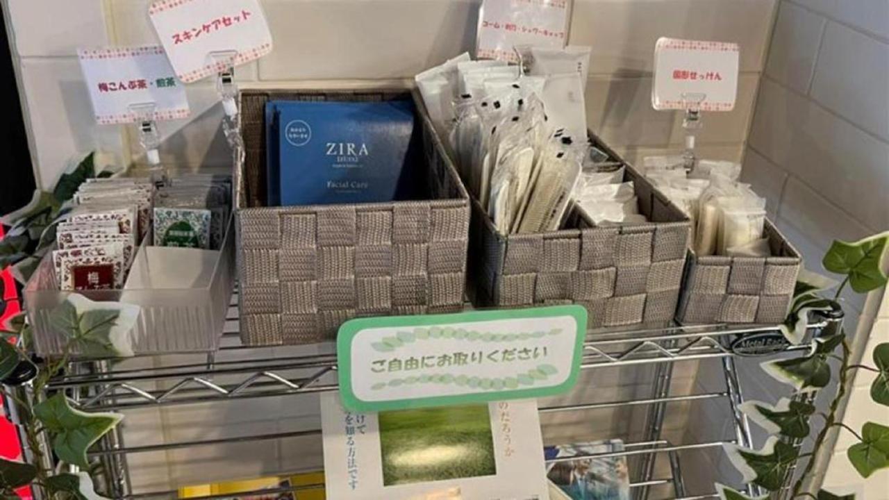Toyoko Inn Naha Omoromachi Ekimae Exteriör bild
