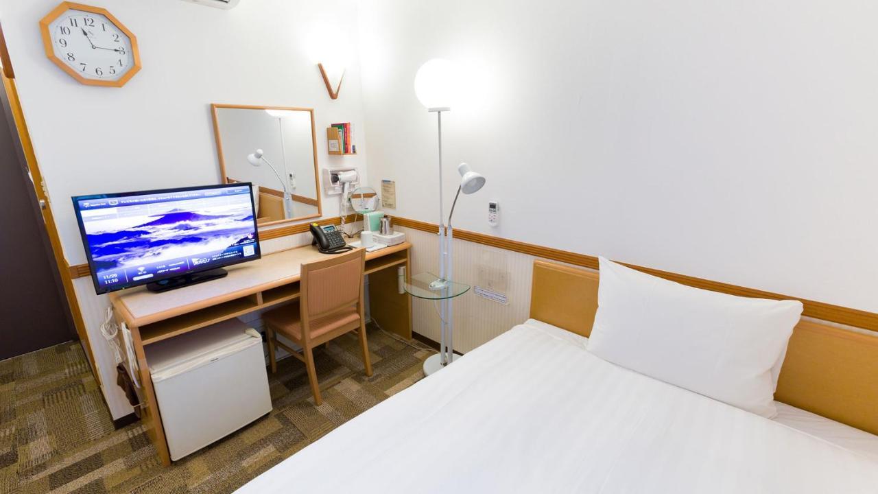 Toyoko Inn Naha Omoromachi Ekimae Exteriör bild